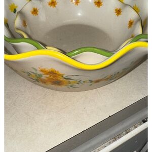 Sunflower Ceramic Bowl Set with Yellow and Green Trim